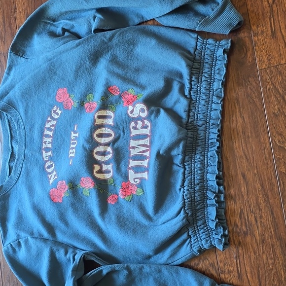 Rebellious One crew neck size Large - Picture 4 of 12